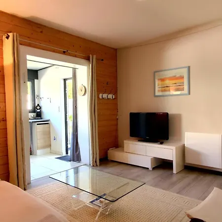Repaire Cosy Yourhosthelper Otel